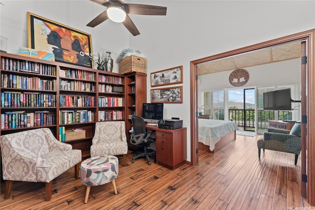 411 Kaelepulu Dr Unit E, Kailua, HI 96734 - office space featuring wood finished floors and ceiling fan