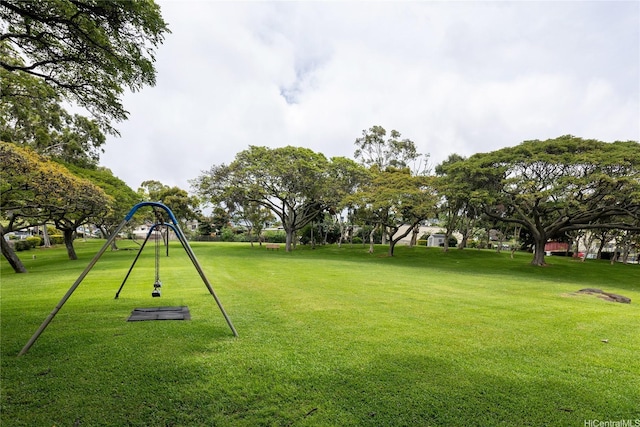 3138 Waialae Ave Unit 918, Honolulu, HI 96816 - view of community with a yard