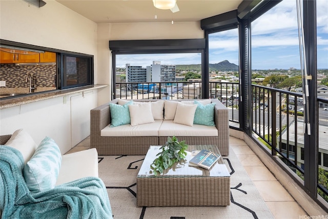 3138 Waialae Ave Unit 918, Honolulu, HI 96816 - balcony featuring an outdoor living space and a sink