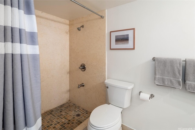 3138 Waialae Ave Unit 918, Honolulu, HI 96816 - bathroom with tiled shower and toilet