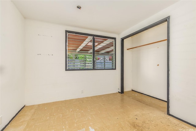 1182 Lauloa St, Kailua, HI 96734 - unfurnished bedroom with a closet