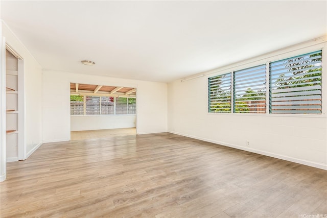1182 Lauloa St, Kailua, HI 96734 - unfurnished room featuring baseboards and light wood-style flooring