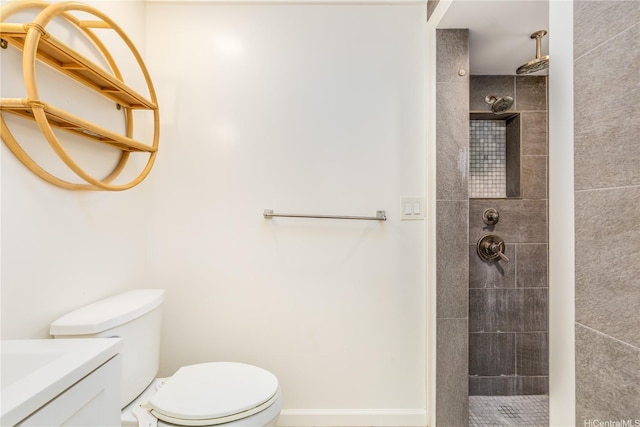 1182 Lauloa St, Kailua, HI 96734 - bathroom featuring toilet, tiled shower, and vanity