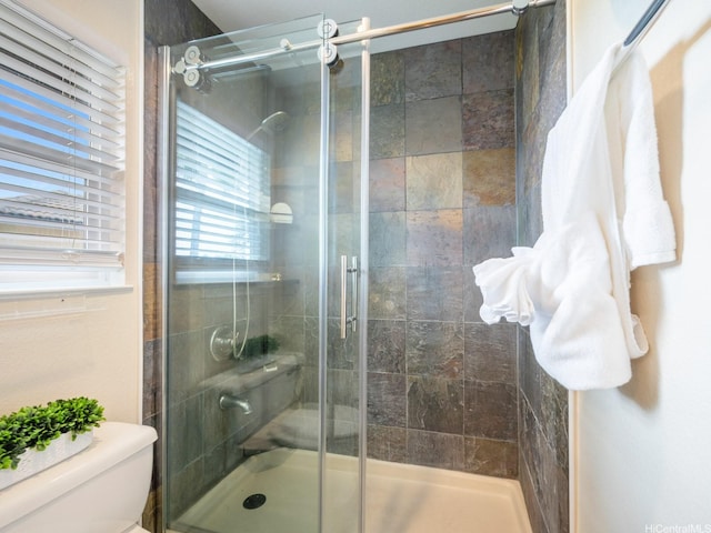 91-1075 Lanakoi St, Kapolei, HI 96707 - full bathroom featuring toilet and a shower stall