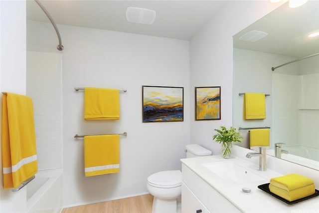 91-3641 Iwikuamoo St Unit 4302, Ewa Beach, HI 96706 - full bath with wood finished floors, vanity,  shower combination, and toilet
