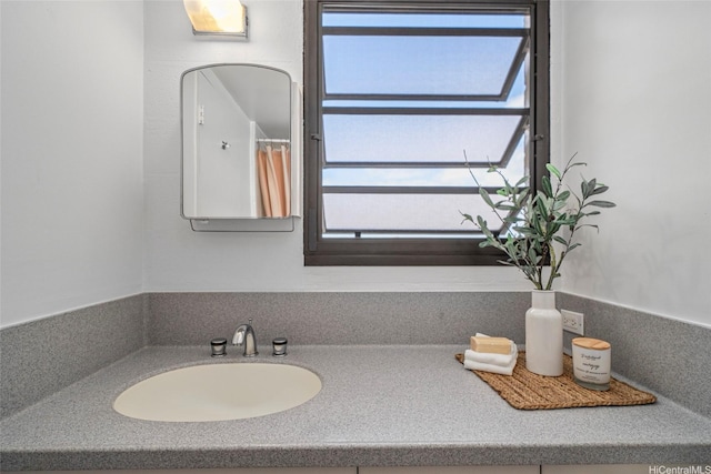 3350 Sierra Dr Unit 601, Honolulu, HI 96816 - bathroom with vanity