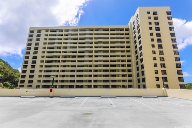 6770 Hawaii Kai Dr Unit 905, Honolulu, HI 96825 - view of property with uncovered parking