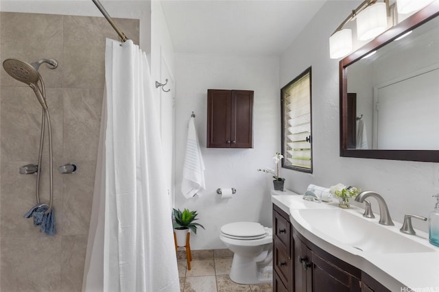 full bathroom with vanity, toilet, and a shower with curtain