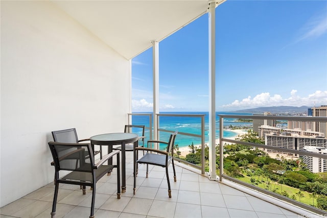 223 Saratoga Rd Unit 3703, Honolulu, HI 96815 - balcony featuring a water view
