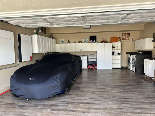 91-1005 Maulihiwa St, Kapolei, HI 96707 - garage with washer and dryer and a garage door opener