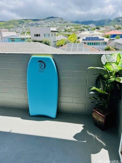 837 Kapahulu Ave Unit 302, Honolulu, HI 96816 - view of swimming pool with a mountain view