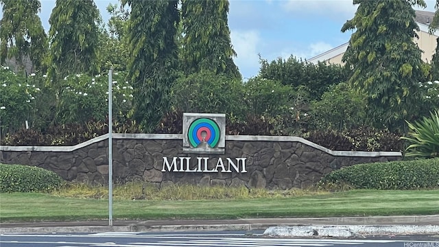 view of community / neighborhood sign