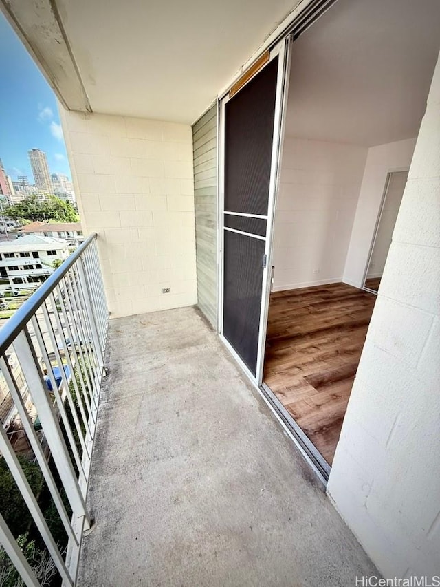 2122 Lime St Unit 604, Honolulu, HI 96826 - balcony with a view of city