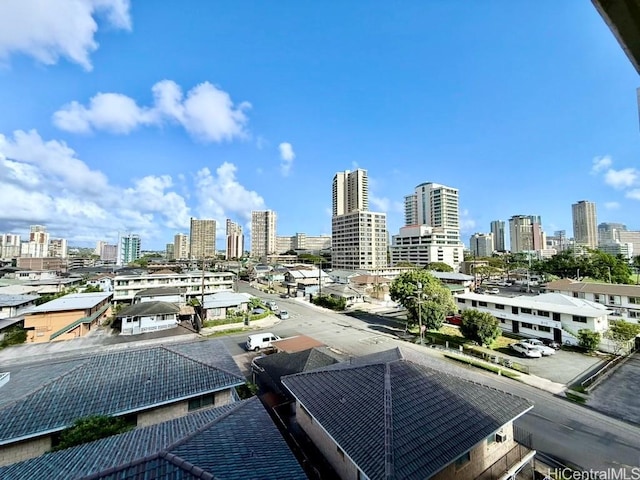 2122 Lime St Unit 604, Honolulu, HI 96826 - balcony with a view of skyline