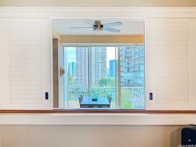 1020 Green St Unit Ph2, Honolulu, HI 96822 - interior details featuring a ceiling fan
