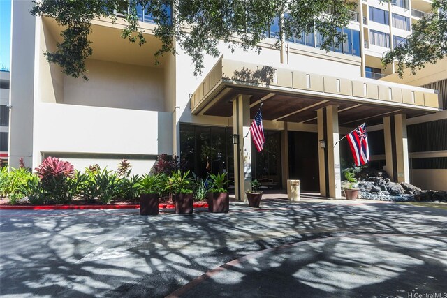 411 Hobron Ln Unit 1710, Honolulu, HI 96813 - property entrance featuring stucco siding