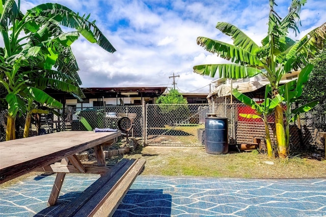 94-941 Awanei St, Waipahu, HI 96797 - view of home's community with fence