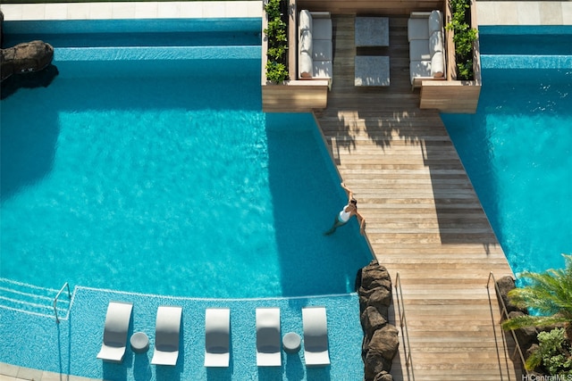 2139 Kuhio Ave Fl 34Th, Honolulu, HI 96815 - view of pool