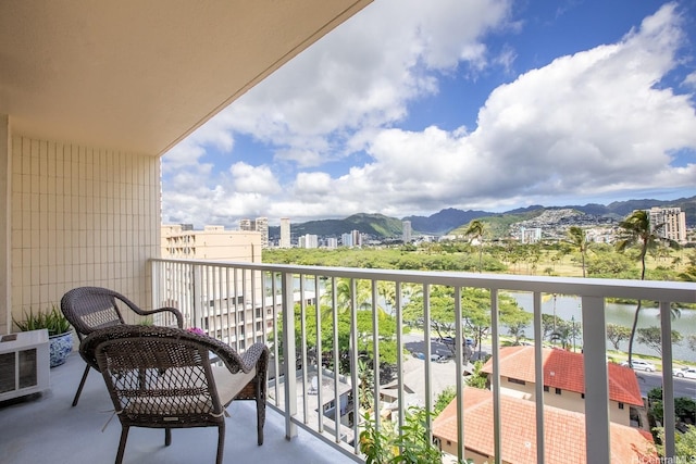 2452 Tusitala St Unit 908, Honolulu, HI 96815 - balcony featuring a mountain view