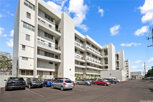 46-270 Kahuhipa St Unit A419, Kaneohe, HI 96744 - view of apartment building / complex with uncovered parking