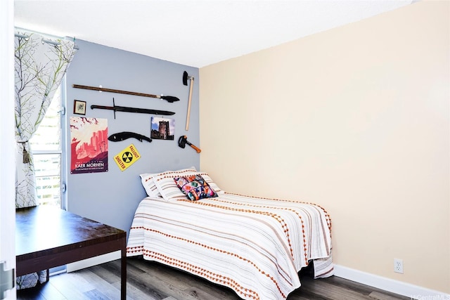 95-273 Waikalani Dr Unit D501, Mililani, HI 96789 - bedroom featuring wood finished floors and baseboards