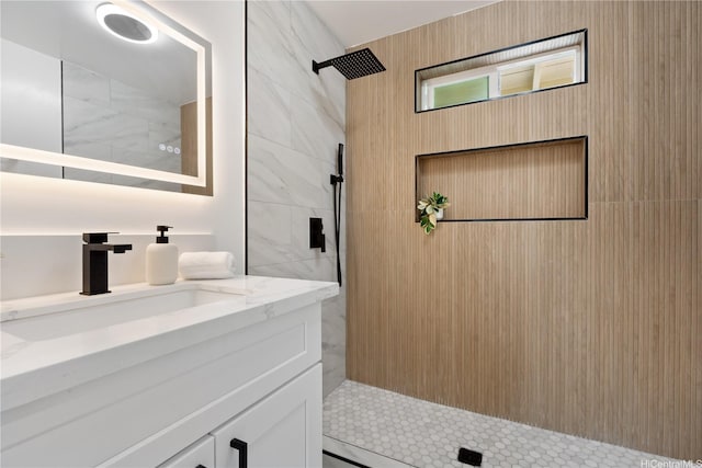 45-127 Waikapoki Rd Unit D, Kaneohe, HI 96744 - full bathroom with a tile shower and vanity