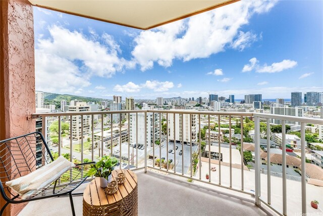 1031 Maunaihi Pl Unit 802, Honolulu, HI 96822 - balcony with a city view