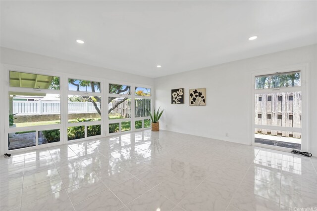 15 Aimikana St, Kailua, HI 96734 - spare room featuring recessed lighting