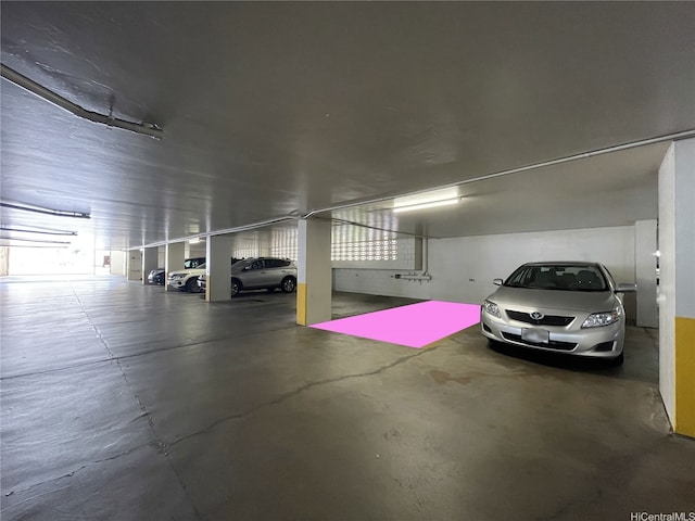 1624 Kanunu St Unit 306, Honolulu, HI 96814 - view of parking deck