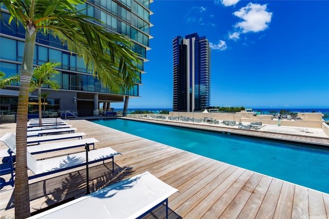 1001 Queen St Unit 1804, Honolulu, HI 96814 - community pool with a water view
