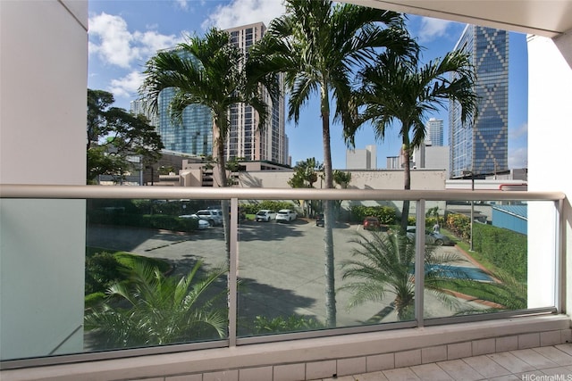 1133 Waimanu St Unit 201, Honolulu, HI 96814 - exterior space
