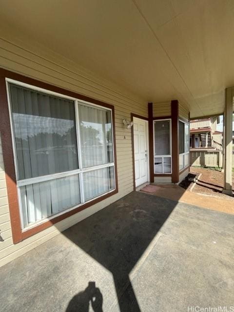 view of patio / terrace featuring covered porch