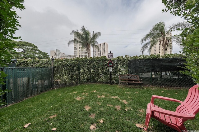 581 Kamoku St Unit 1008, Honolulu, HI 96826 - view of yard with fence