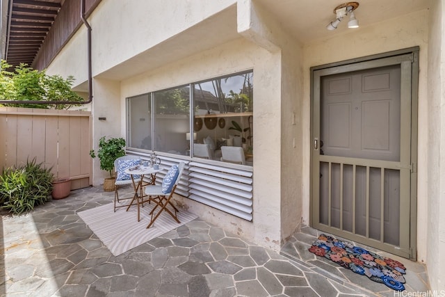 6215 Kawaihae Pl Unit B102, Honolulu, HI 96825 - entrance to property featuring stucco siding and fence