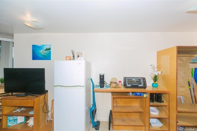 1700 Ala Moana Blvd Unit 1602, Honolulu, HI 96815 - kitchen with freestanding refrigerator