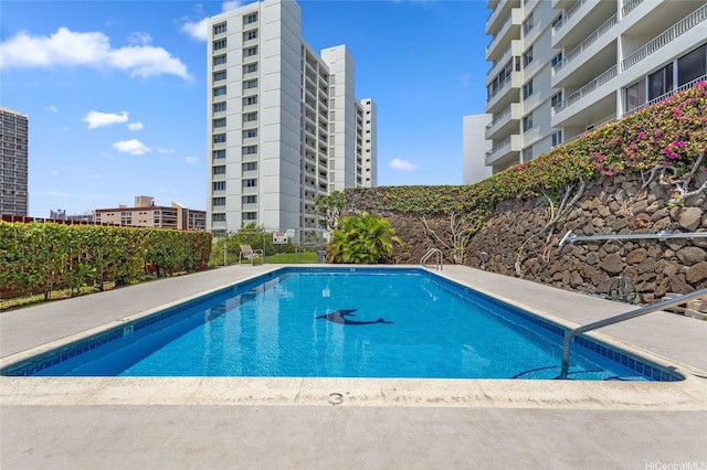 927 Prospect St Unit 604, Honolulu, HI 96822 - view of pool