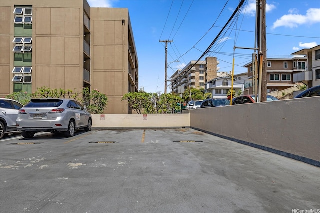 927 Prospect St Unit 604, Honolulu, HI 96822 - view of uncovered parking lot