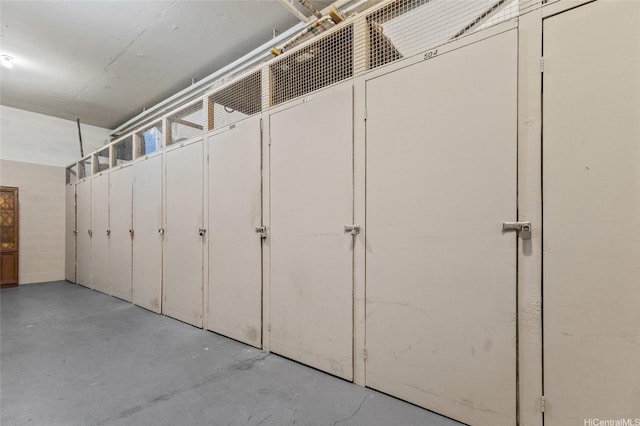 927 Prospect St Unit 604, Honolulu, HI 96822 - view of storage room