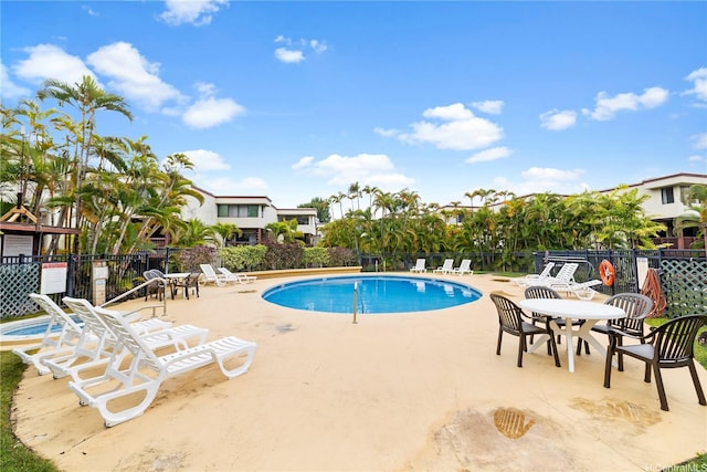 46-130 Kiowai St Unit 2724, Kaneohe, HI 96744 - community pool featuring fence and a patio area