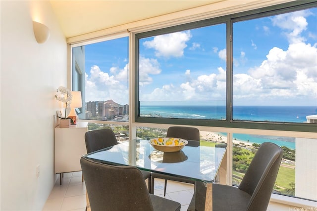 88 Piikoi St Unit 3509, Honolulu, HI 96814 - sunroom / solarium with a water view