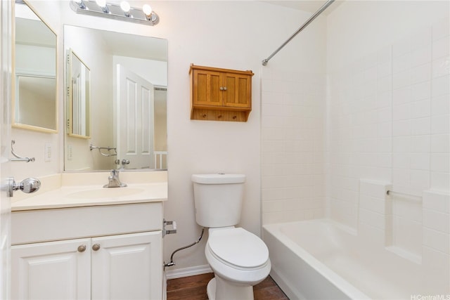 91-1031 Kaimalie St Unit 4B2, Ewa Beach, HI 96706 - full bathroom with toilet, baseboards, vanity, and bathtub / shower combination