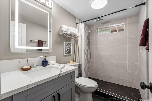 45-008 Mahalani Cir, Kaneohe, HI 96744 - full bath featuring visible vents, vanity, toilet, and tiled shower