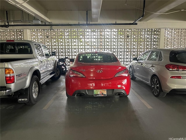 1717 Ala Wai Blvd Unit 2107, Honolulu, HI 96815 - view of parking garage