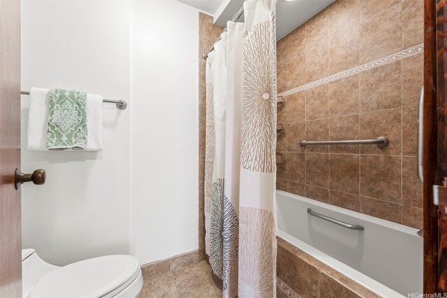 4340 Pahoa Ave Unit 19D, Honolulu, HI 96816 - full bathroom featuring toilet and shower / bath combination with curtain