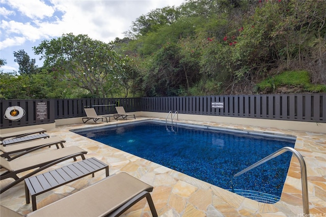 1022 Prospect St Unit 903E, Honolulu, HI 96822 - view of pool with a patio area