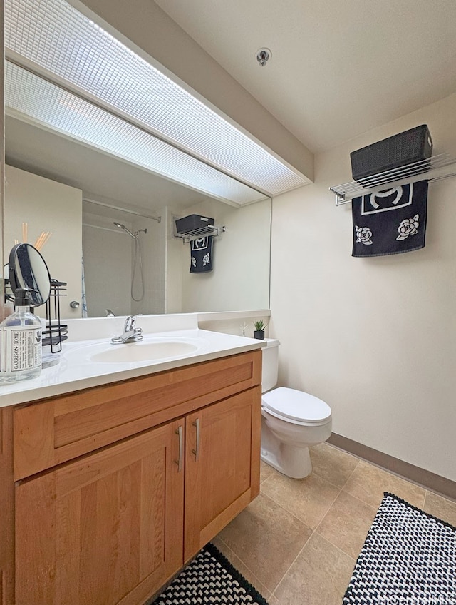 364 Seaside Ave Unit 1109, Honolulu, HI 96815 - full bath with a shower, toilet, vanity, and baseboards