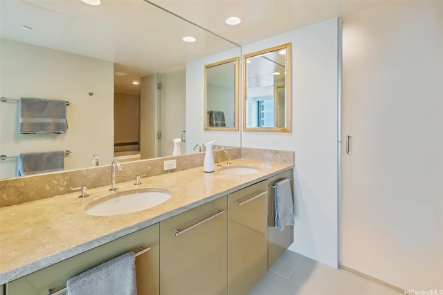 1200 Queen Emma St Unit 1401, Honolulu, HI 96813 - full bath with a sink, double vanity, toilet, and recessed lighting