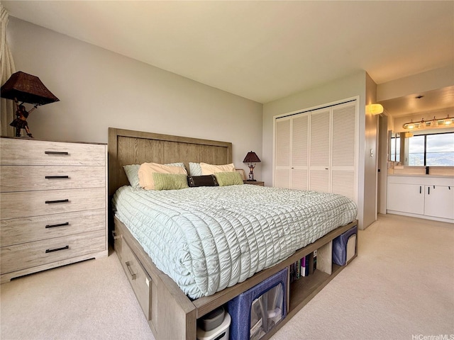 990 Ala Nanala St Unit 19A, Honolulu, HI 96818 - bedroom featuring light colored carpet and a closet