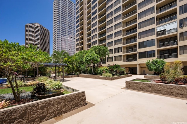 view of property's community featuring a city view