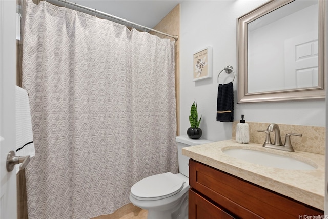 91-113 Kaakina Pl, Ewa Beach, HI 96706 - full bathroom featuring vanity, toilet, and curtained shower